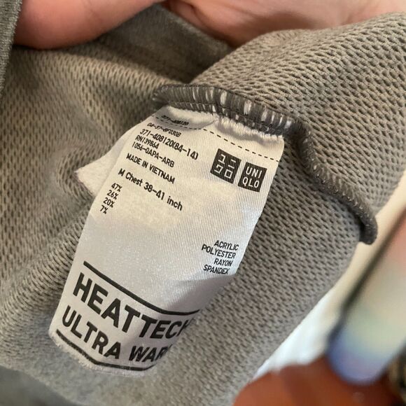 Uniqlo Mens HeatTech Long Sleeve Thermal Shirt Small Layers Outdoors Neutral - Picture 8 of 8